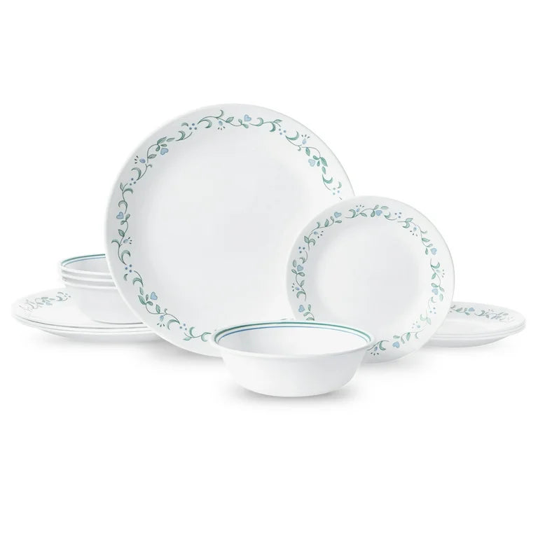 Corelle Juego de Vajilla Redonda de 12 Piezas en Color Blanco y Verde con Diseño de Casa de Campo